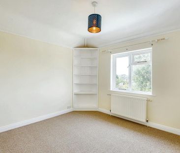 3 bedroom detached house to rent - Photo 4