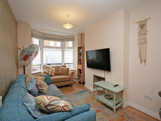 82 Hatton Drive, Woodstock Road, Belfast, BT6 9BD - Photo 1