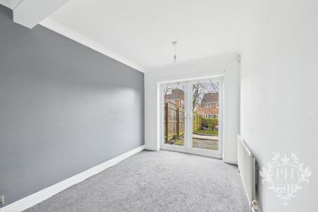 3 bedroom semi-detached house to rent - Photo 3
