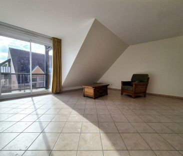 Location Appartement 3 pièces 73m² BEAUNE 21200 - Photo 2