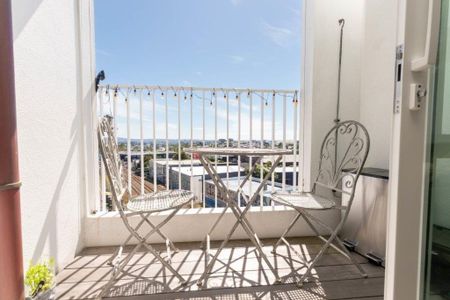 Charming Corner Apartment Mount Eden - Photo 2