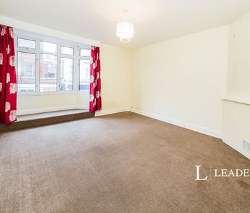 2 bedroom apartment to rent London Road, East Grinstead, RH19 - Photo 2