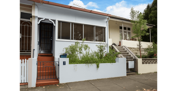 Spacious Two-Bedroom with Sunroom in a Quiet Tree-Lined Street! - Photo 1