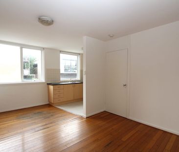 Bayside Convenience Opposite Elwood Beach - Photo 4