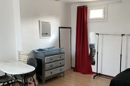 Studio meublé de 20m2 - Rue Jacque de la Roque à Aix-en-Prov - Photo 4