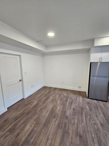 For Lease - 6638 Mcleod Road, Niagara Falls, Ontario - Photo 4