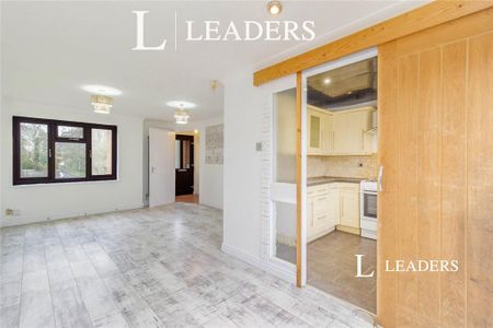 3 bedroom terraced house to rent - Photo 4