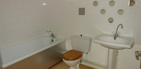 Location Appartement 2 pièces 48m² - Photo 2