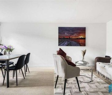 Lucas Gardens, London, N2 - Photo 3