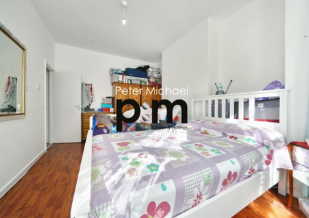 3 bedroom flat to rent - Photo 3