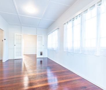 199 Oxley Avenue, Margate QLD 4019 - House For Rent | Domain - Photo 2