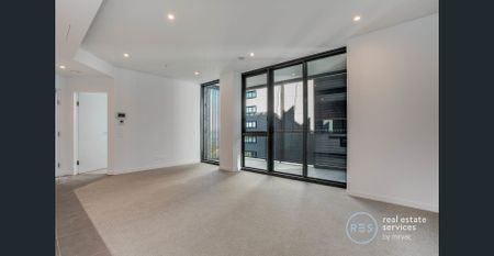 Modern 1 bedroom Plus Study Apartment in Luxury St Leonards Square Building - Photo 3