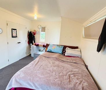 Spacious one bedroom gnd flat - Photo 2