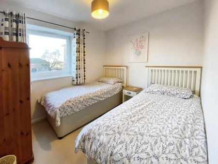 2 bedroom flat to rent - Photo 5