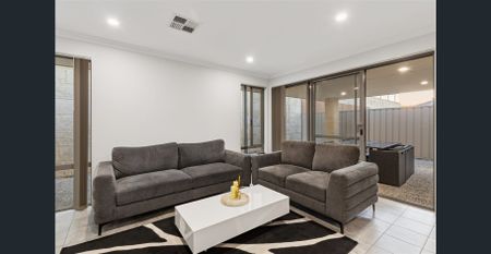 IDEAL FAMILY HOME (AVAILABLE FROM 5TH DECEMBER) - Photo 3