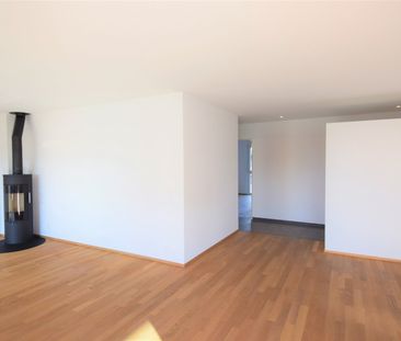 Grosszügige 4.5 Zimmer Wohnung mit gedecktem Balkon - Photo 2