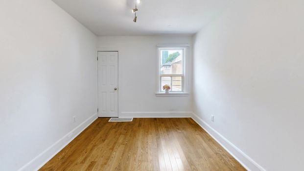 For Lease - 14 Franklin Avenue Unit# Main Fl, Toronto, Ontario - Photo 1