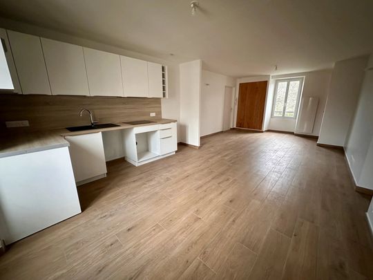 Location Appartement 3 pièces 58m² BRIE COMTE ROBERT 77170 - Photo 1