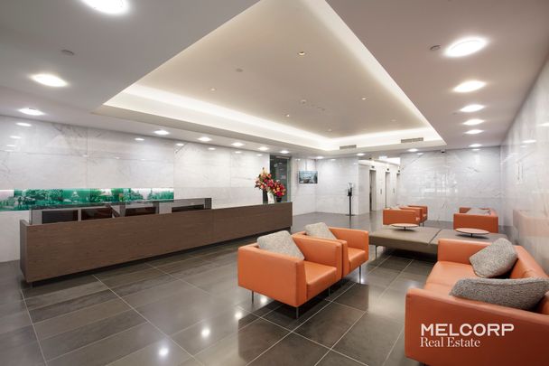 TWO BEDROOMS IN PRIME CENTRAL LOCATION - UNFURNISHED - Photo 1