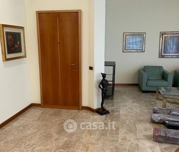 Quadrilocale in Affitto in Via Carlo Goldoni 4 a Milano - Foto 3