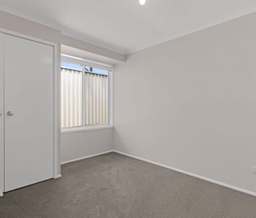 WELL-PRESENTED FAMILY HOME IN A QUIET LEAFY LOCATION - Photo 2