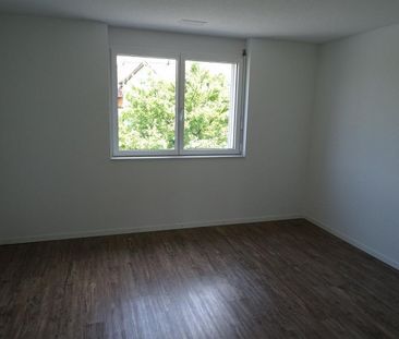 Moderne Wohnung mit Gartensitzplatz - Photo 5