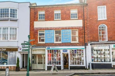 Market Square, Buckingham, MK18 - Photo 2