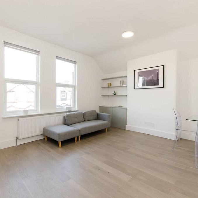 1 bedroom flat to rent - Photo 1