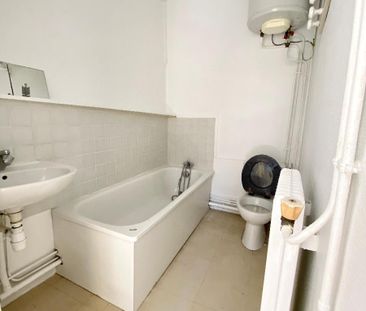 Location Maison 3 pièces 73m² BEAUVAIS 60000 - Photo 2