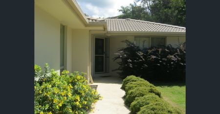 SPACIOUS FOUR BEDROOM HOME - Photo 3