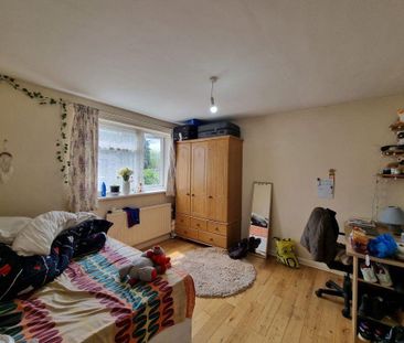 6 bedroom house to rent - Photo 2