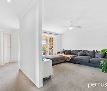 Versatile Family Home - Photo 2