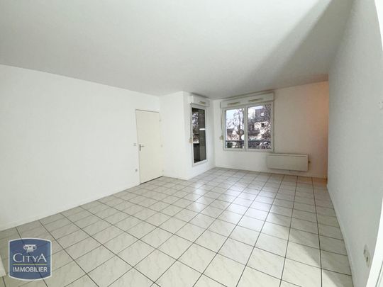 Location Appartement 2 pièces 55m² CAMBRAI 59400 - Photo 1