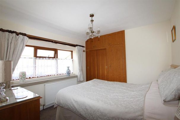 2 bedroom cottage to rent - Photo 1