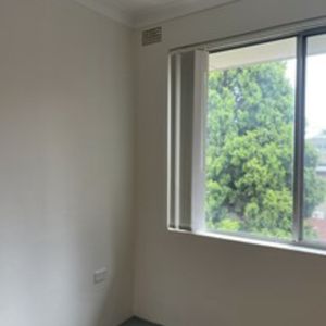 Affordable Two Bedroom Apartment - Photo 2