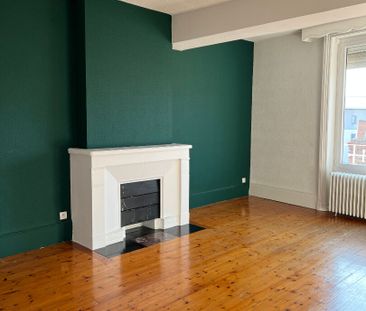 Location Appartement 3 pièces 133m² - Photo 2