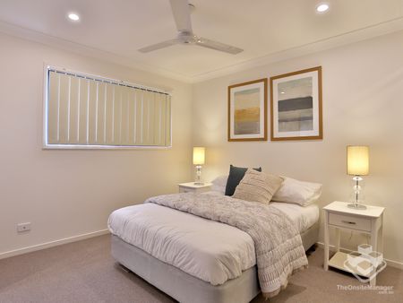 $730 per week - Photo 3