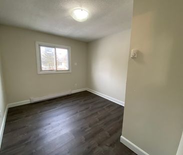 34 Greer Street - Unit 1 Upper, 3 bed, 1 bath - Photo 4