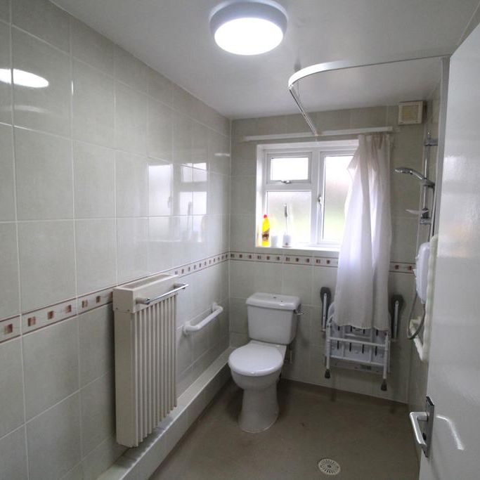 2 bedroom maisonette to rent - Photo 1