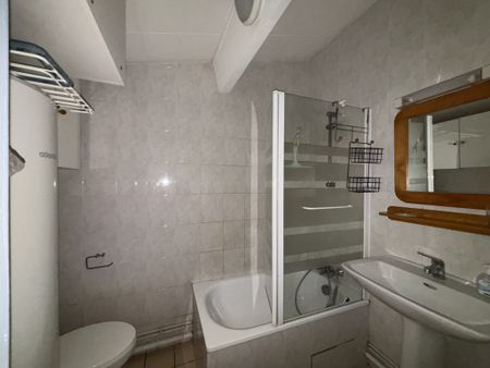 Location Appartement 2 pièces 43m² POITIERS 86000 - Photo 5