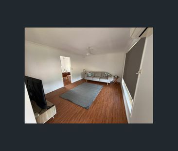 Spacious Coastal Rental – Walk to School & Oaks Beach - Photo 2