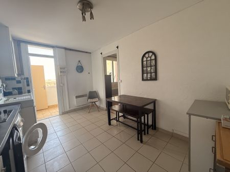 Location Appartement 1 pièce 38m² BORDEAUX 33800 - Photo 3