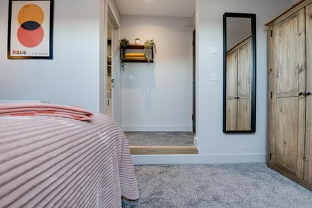 6 bedroom house of multiple occupation to rent - Photo 3