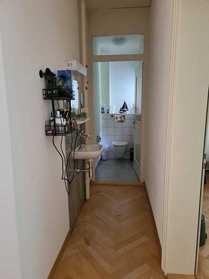 Jugendstilwohnung mit viel Raum für Erholung - Foto 1