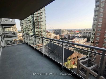 Vibe at Liberty Village Lofts , #1407 - Photo 3