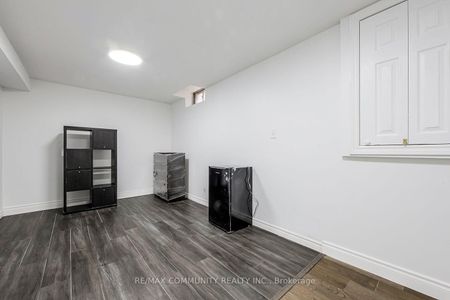 For Lease - 224 Wilcroft Court, Pickering, Ontario - Photo 2