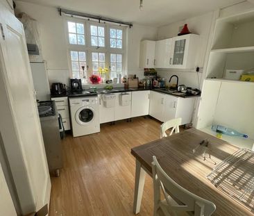 5 Bed Detached House, Barn Way, HA9 - Photo 6