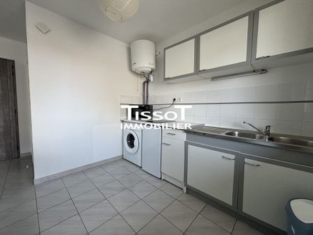 Location Appartement 1 pièce 24m² NIMES 30900 - Photo 4