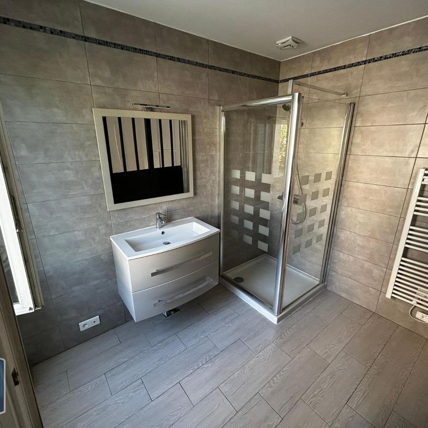 Location Maison 2 pièces 43m² CHOLET 49300 - Photo 1