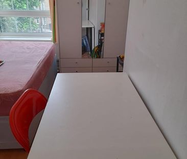 Room in a Shared Flat, Ada Place, E2 - Photo 4